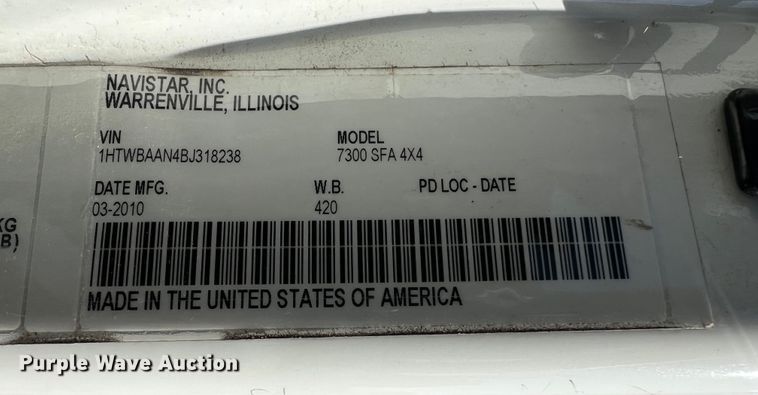 image for item JM9252 2011 International WorkStar 7300  bucket truck