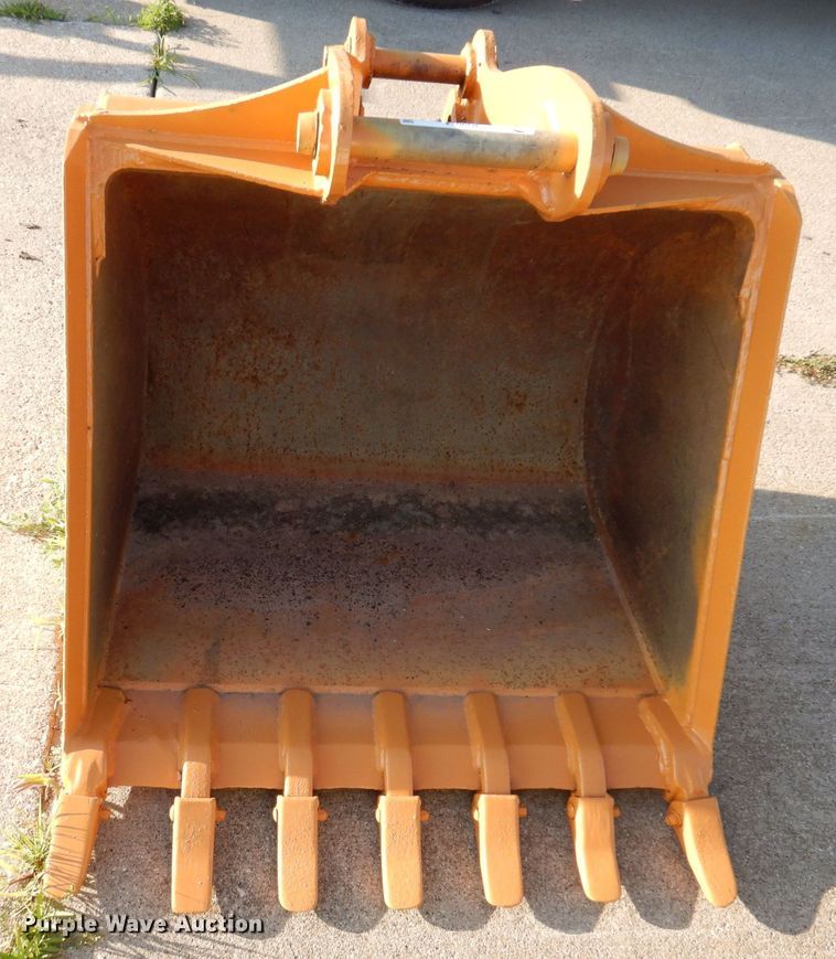 image for item JO9024 Case  36" W excavator bucket