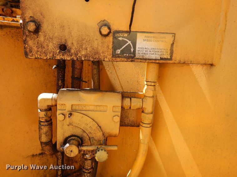 image for item JO9034 Vermeer 1250  wood chipper