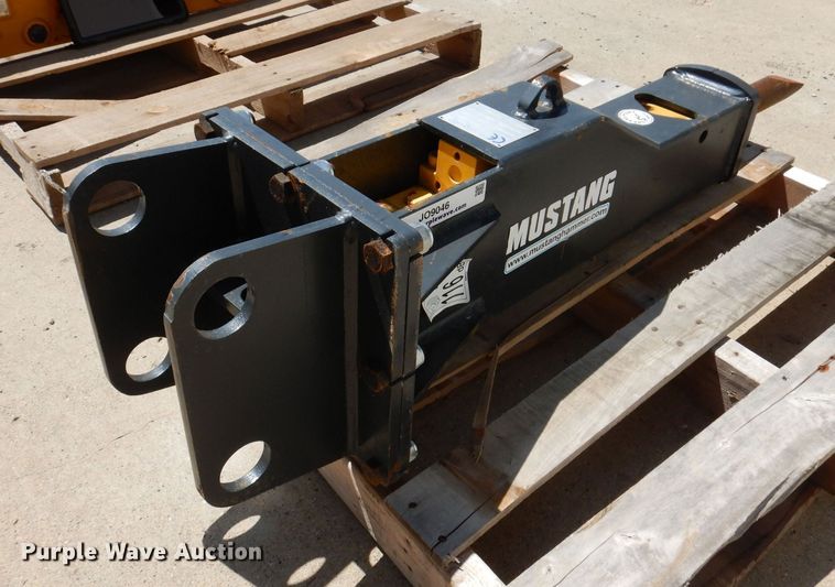 image for item JO9046 2021 Mustang HM150  breaker