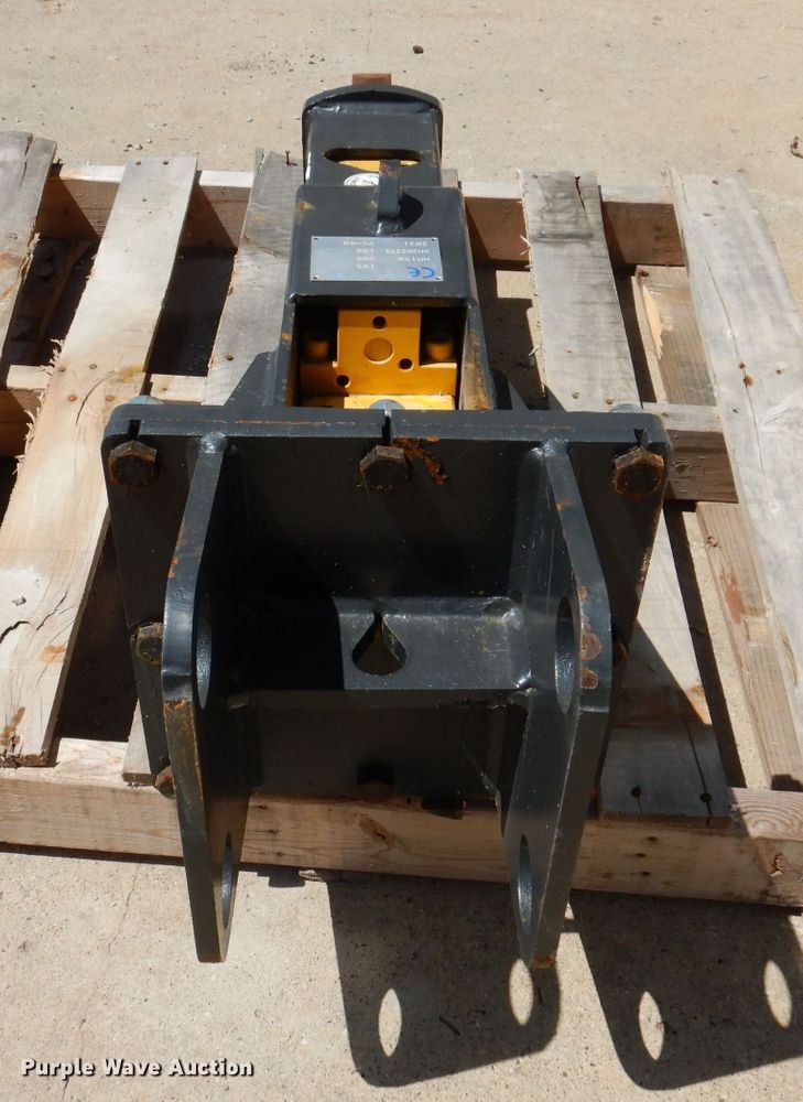 image for item JO9046 2021 Mustang HM150  breaker