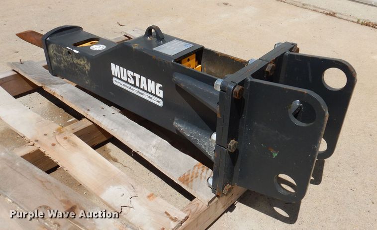 image for item JO9046 2021 Mustang HM150  breaker