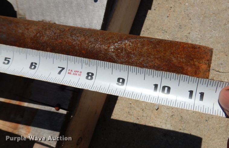 image for item JO9046 2021 Mustang HM150  breaker