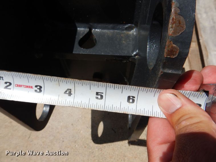 image for item JO9046 2021 Mustang HM150  breaker