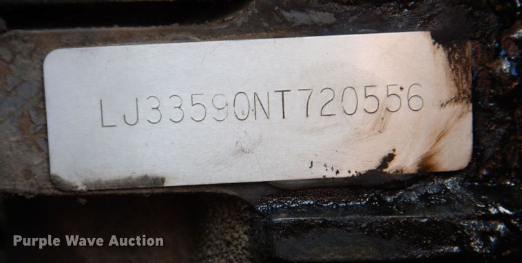 image for item JO9047 1994 Caterpillar CP-433B  single drum vibratory roller