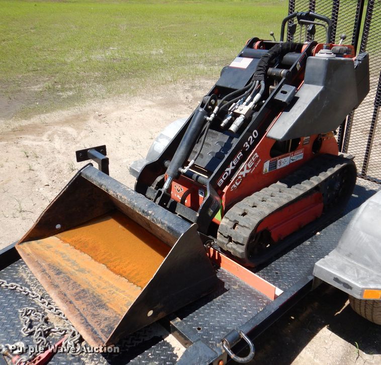 image for item JO9048 2017 Morbark 320  compact utility loader