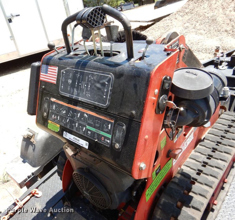 image for item JO9048 2017 Morbark 320  compact utility loader