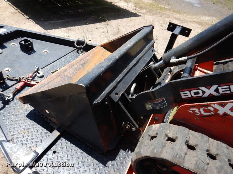 image for item JO9048 2017 Morbark 320  compact utility loader