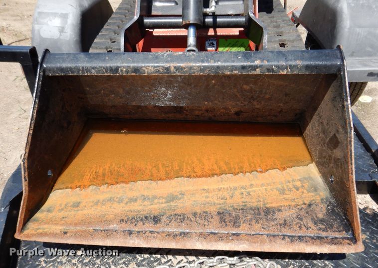 image for item JO9048 2017 Morbark 320  compact utility loader