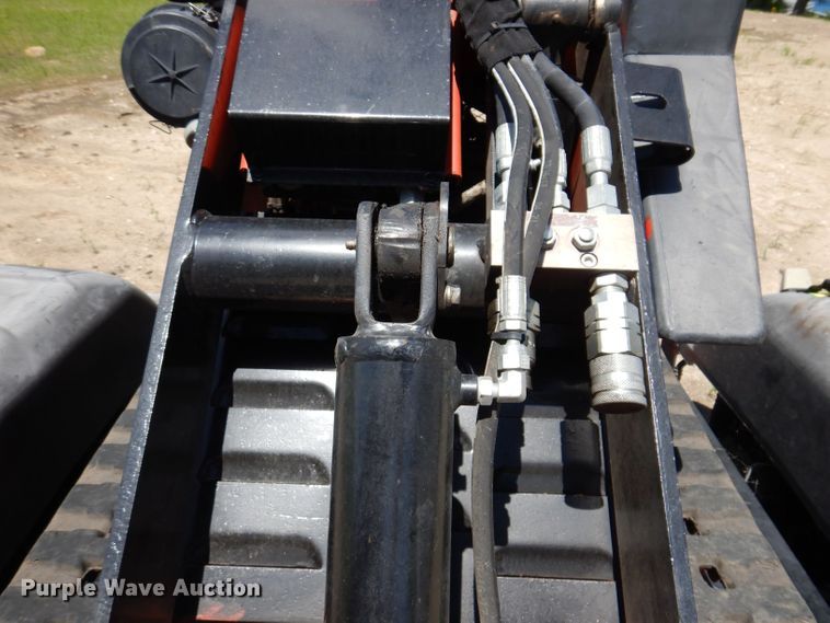 image for item JO9048 2017 Morbark 320  compact utility loader