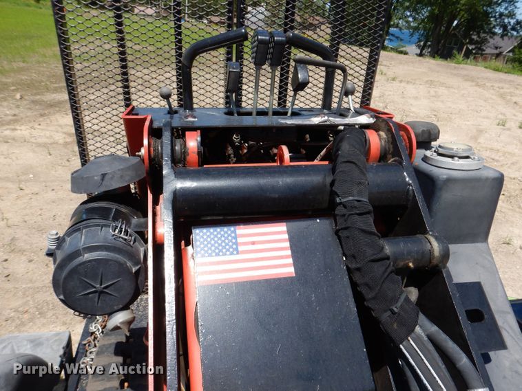 image for item JO9048 2017 Morbark 320  compact utility loader