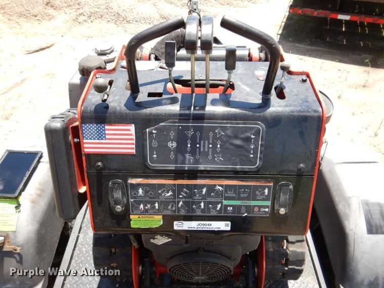 image for item JO9048 2017 Morbark 320  compact utility loader