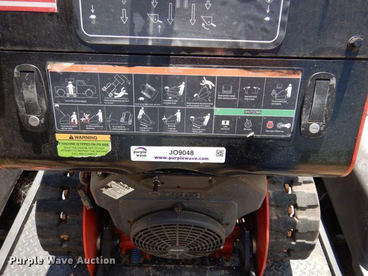 image for item JO9048 2017 Morbark 320  compact utility loader