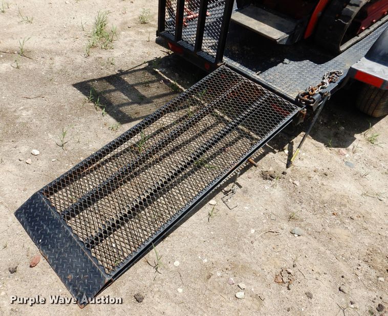 image for item JO9048 2017 Morbark 320  compact utility loader