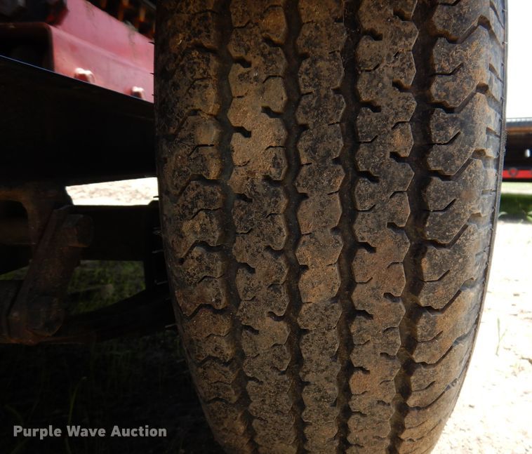 image for item JO9048 2017 Morbark 320  compact utility loader