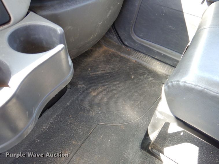 image for item JO9049 2014 International DuraStar 4300  roll-off container truck