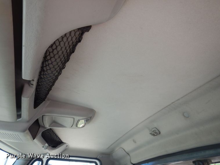 image for item JO9049 2014 International DuraStar 4300  roll-off container truck