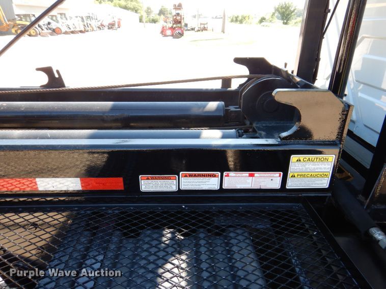 image for item JO9049 2014 International DuraStar 4300  roll-off container truck