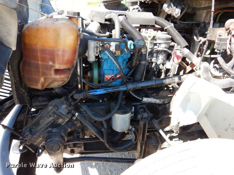 image for item JO9049 2014 International DuraStar 4300  roll-off container truck