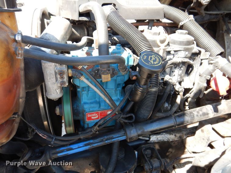 image for item JO9049 2014 International DuraStar 4300  roll-off container truck