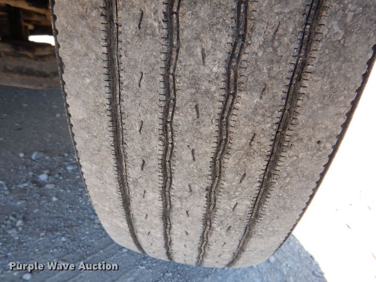 image for item JO9049 2014 International DuraStar 4300  roll-off container truck