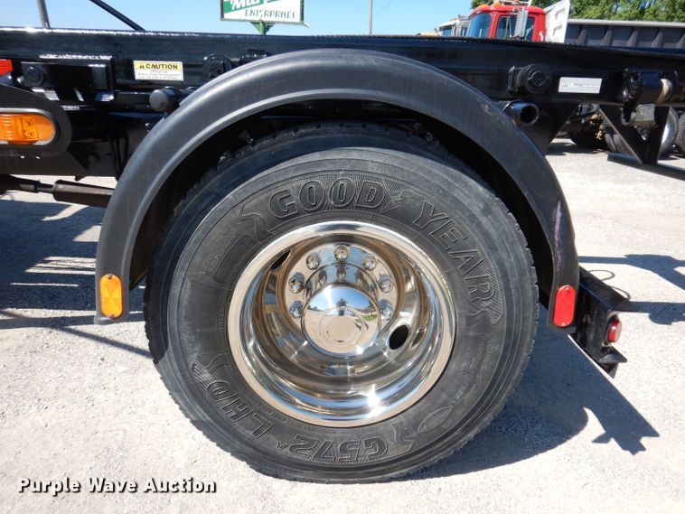 image for item JO9049 2014 International DuraStar 4300  roll-off container truck