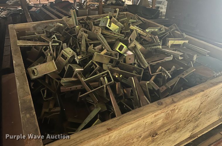 image for item KC9941 Approximately 413 concrete forms