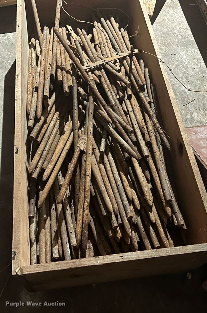 image for item KC9941 Approximately 413 concrete forms