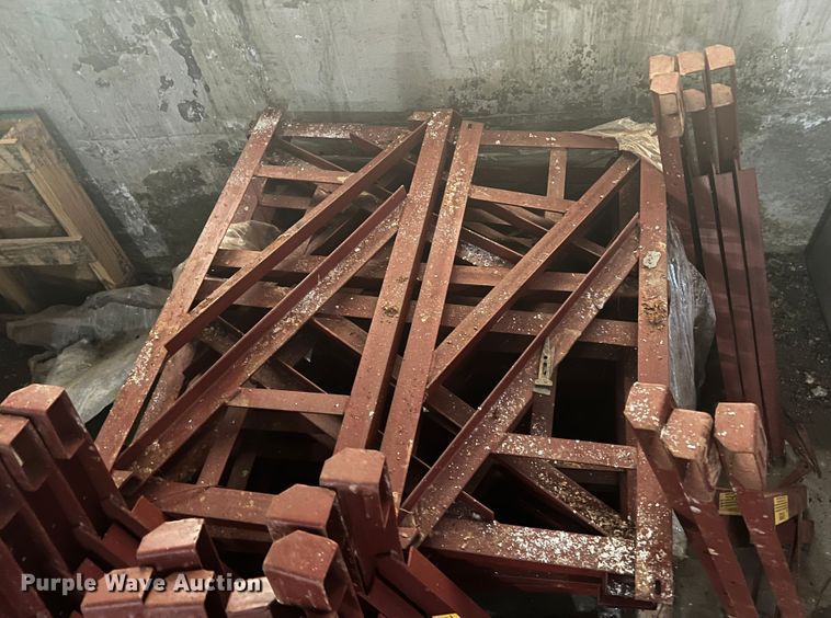 image for item KC9941 Approximately 413 concrete forms