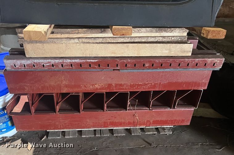 image for item KC9941 Approximately 413 concrete forms