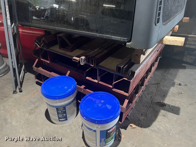 image for item KC9941 Approximately 413 concrete forms