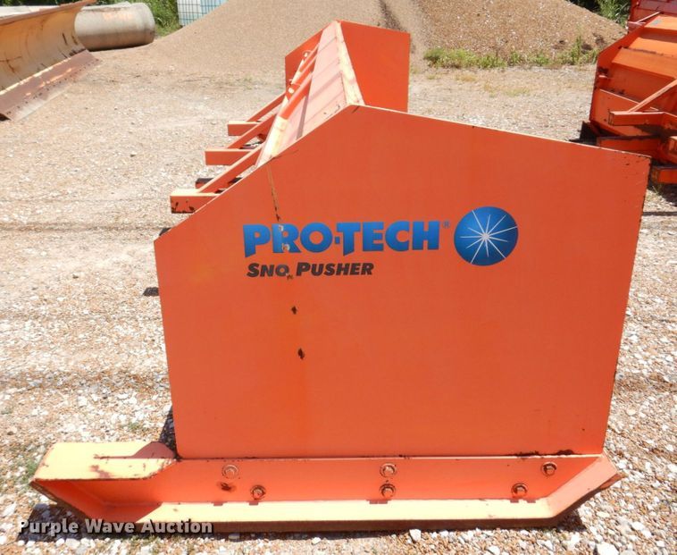 image for item KF9666 Pro Tech SP16L  wheel loader snow pusher