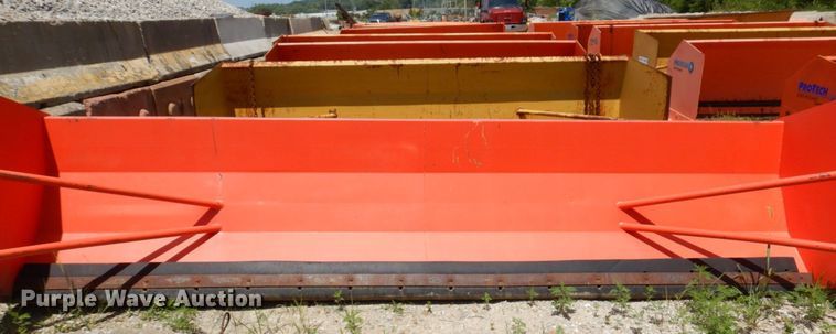 image for item KF9676 Wheel loader snow pusher