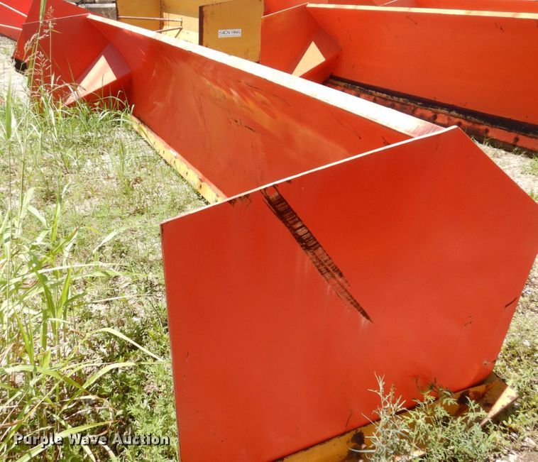 image for item KF9677 Wheel loader snow pusher