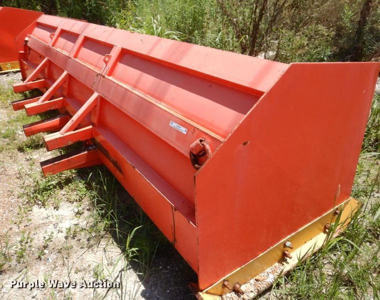 image for item KF9677 Wheel loader snow pusher