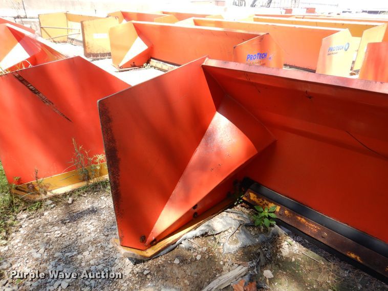 image for item KF9678 Wheel loader snow pusher