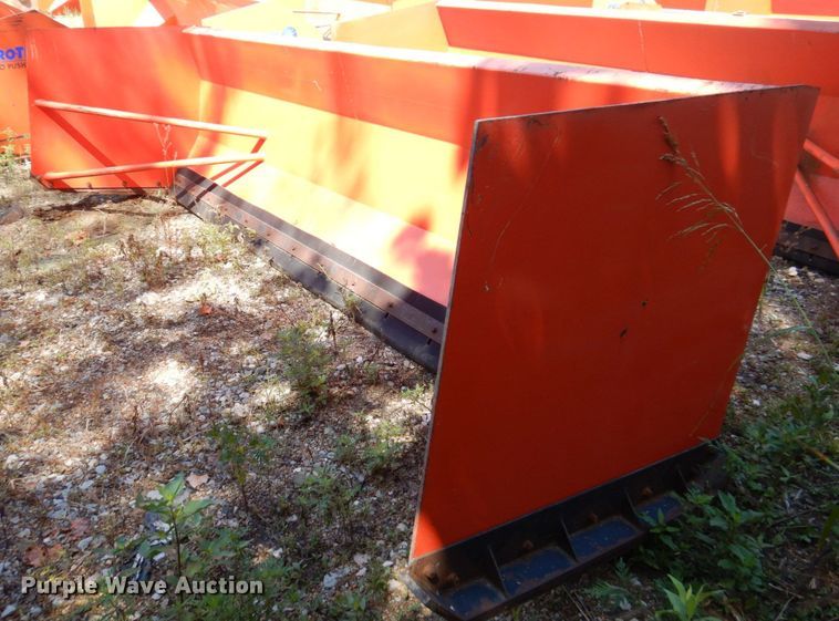 image for item KF9679 Wheel loader snow pusher