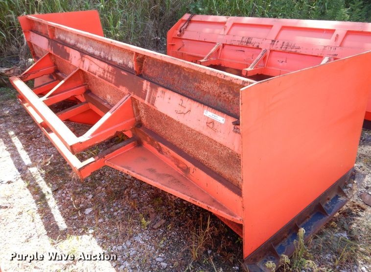 image for item KF9679 Wheel loader snow pusher