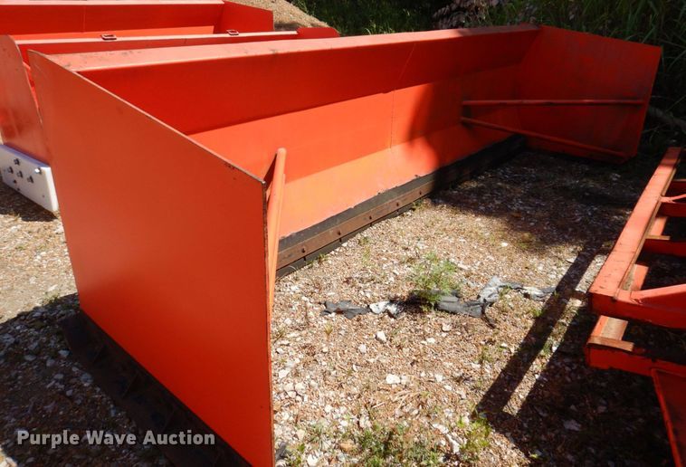 image for item KF9680 Wheel loader snow pusher