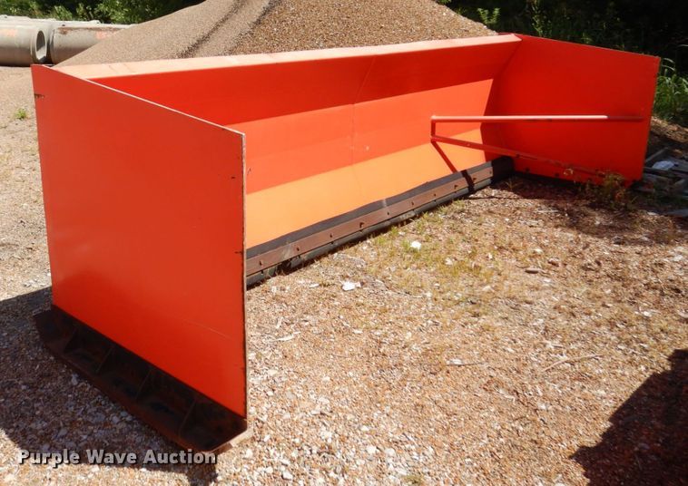 image for item KF9682 Wheel loader snow pusher