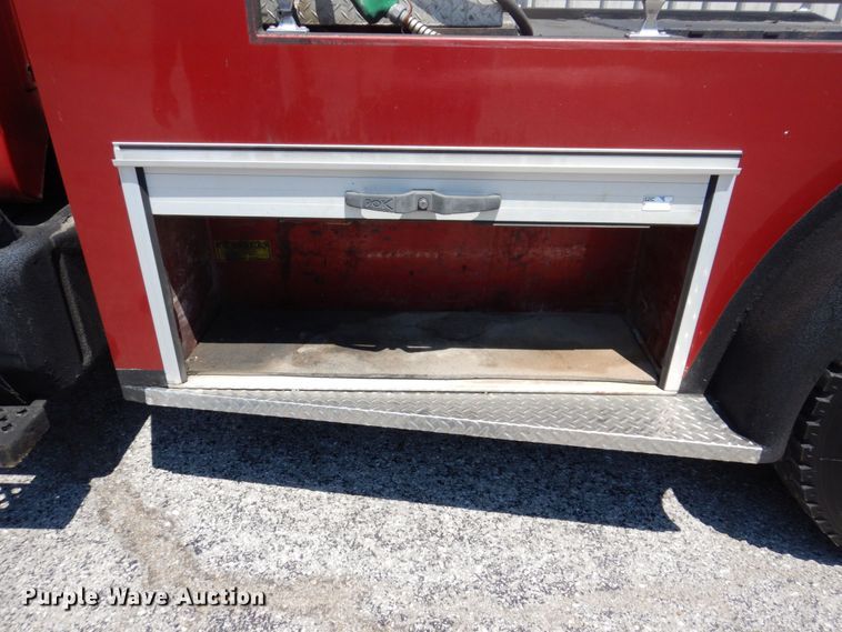 image for item KF9690 2005 GMC C7500  Crew Cab flatbed truck