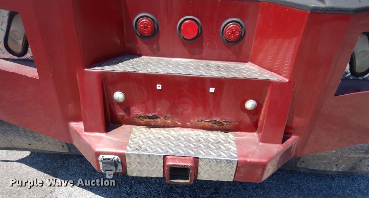 image for item KF9690 2005 GMC C7500  Crew Cab flatbed truck