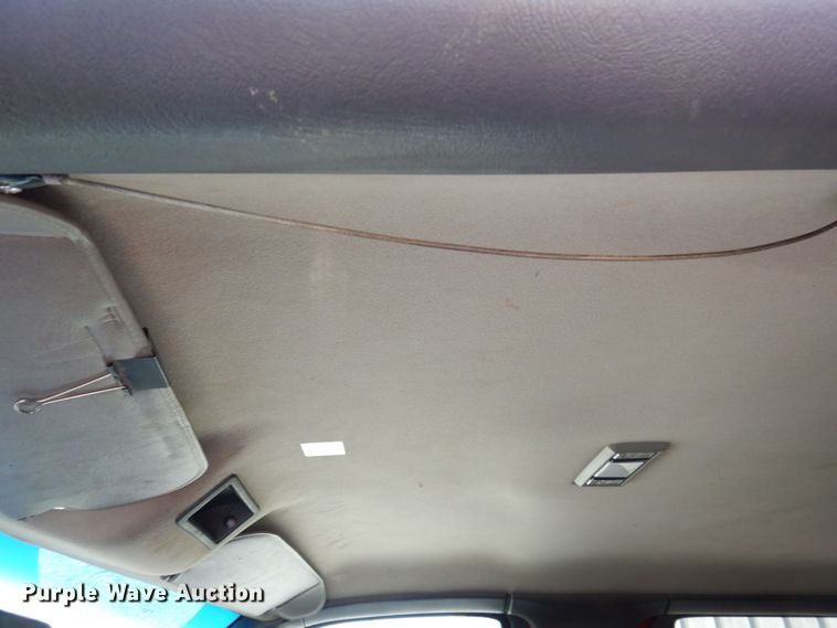 image for item KF9690 2005 GMC C7500  Crew Cab flatbed truck