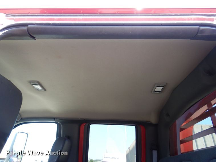 image for item KF9690 2005 GMC C7500  Crew Cab flatbed truck