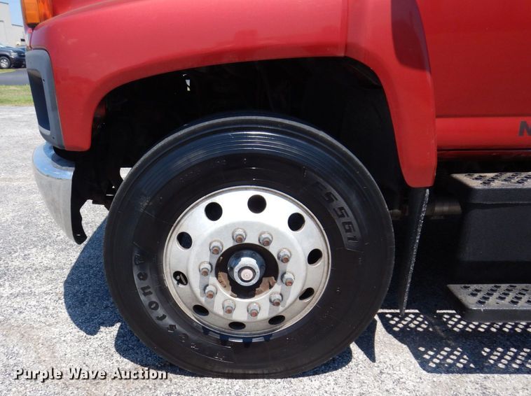 image for item KF9690 2005 GMC C7500  Crew Cab flatbed truck