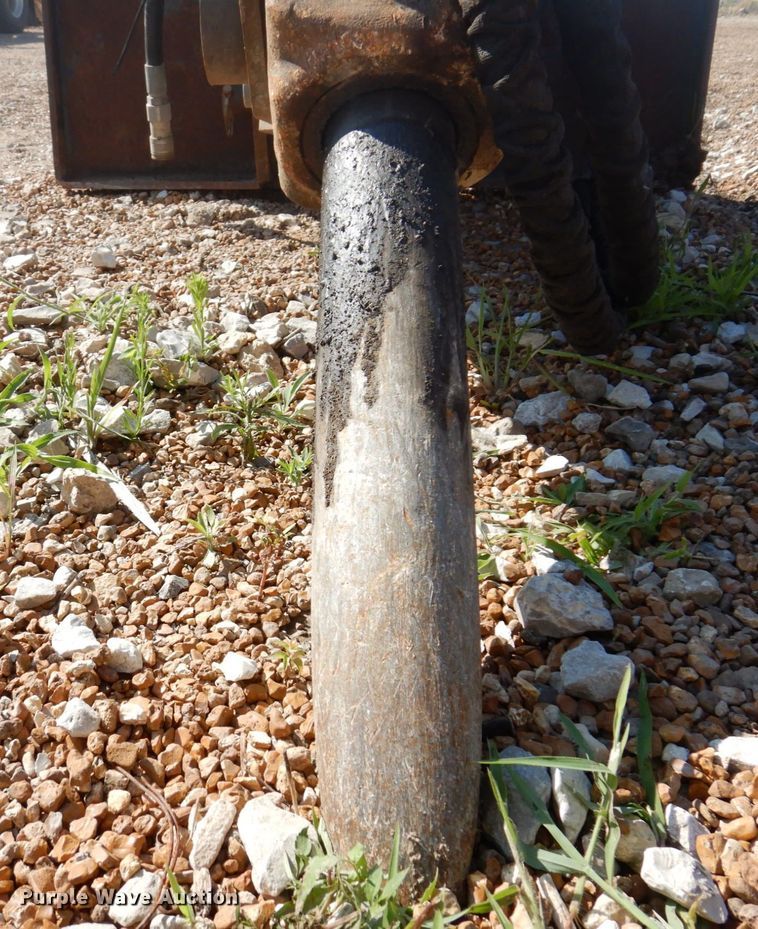 image for item KF9695 John Deere HB100  skid steer breaker