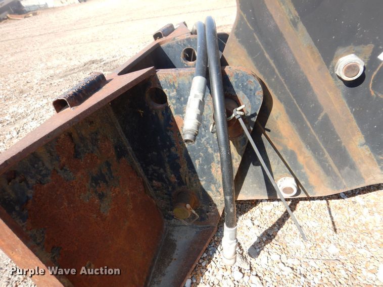 image for item KF9695 John Deere HB100  skid steer breaker