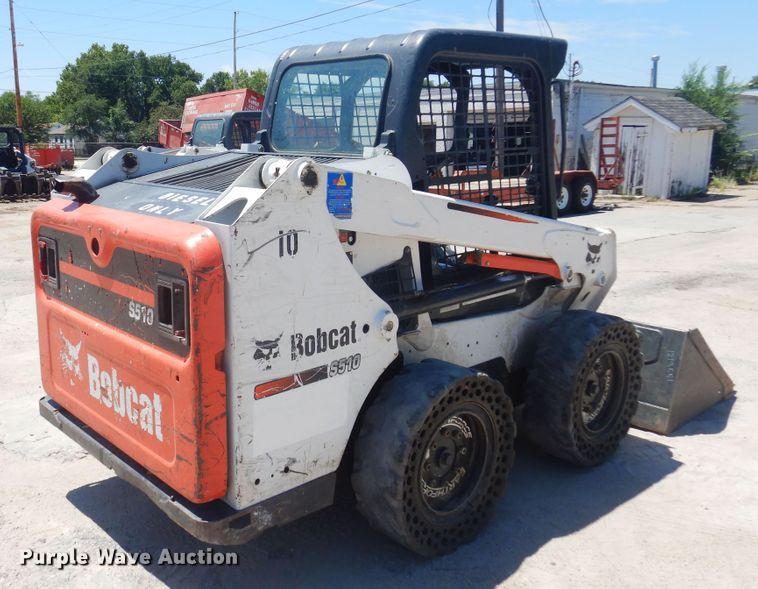 image for item KI9353 2016 Bobcat S510  skid steer loader
