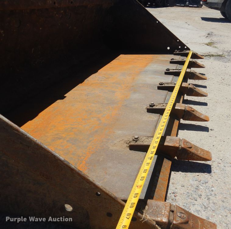 image for item KI9353 2016 Bobcat S510  skid steer loader