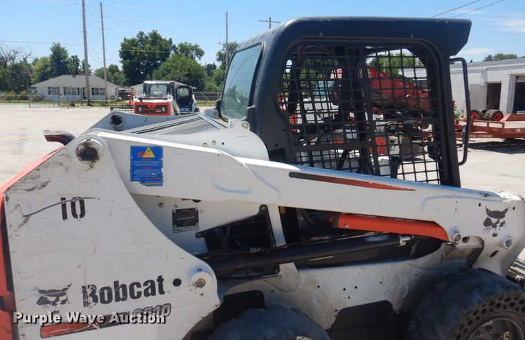 image for item KI9353 2016 Bobcat S510  skid steer loader